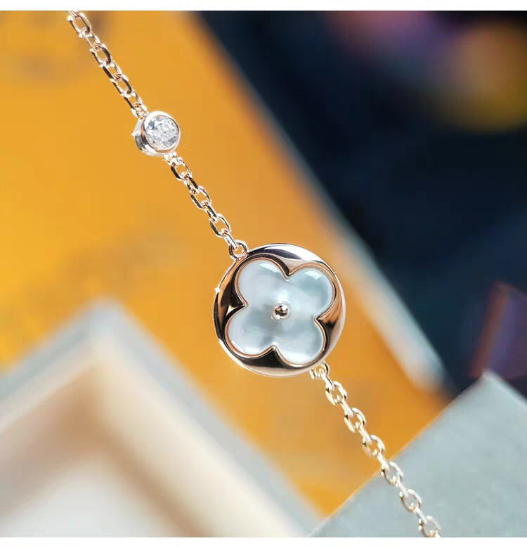 ??MIRA?¡¥SUN MOP GOLD 1 DIAMOND NECKLACE