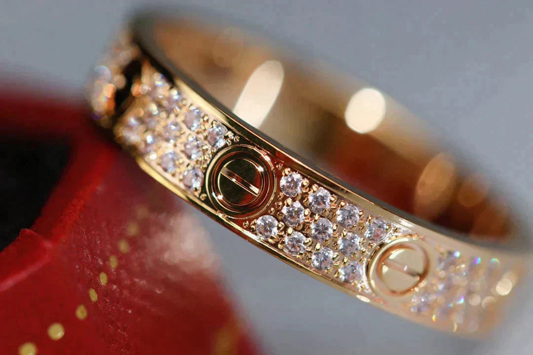 ??MIRA?¡¥LOVE RING 3.6MM DIAMOND PAVED