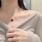 ??MIRA?¡¥CLOVER 15MM BLACK ONYX SINGLE FLOWER NECKLACE