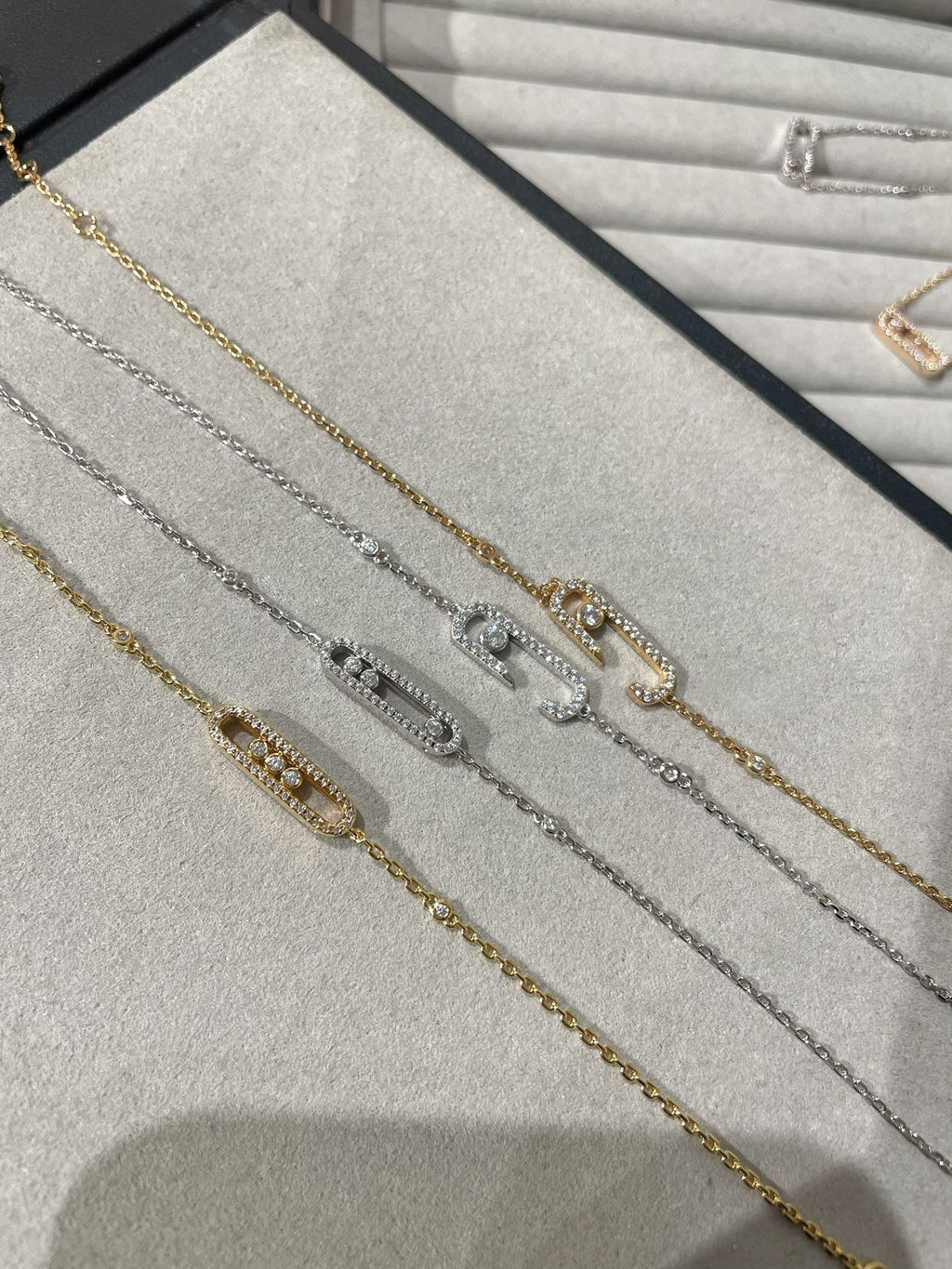 [MIRA] BABY MOVE DIAMOND BRACELET