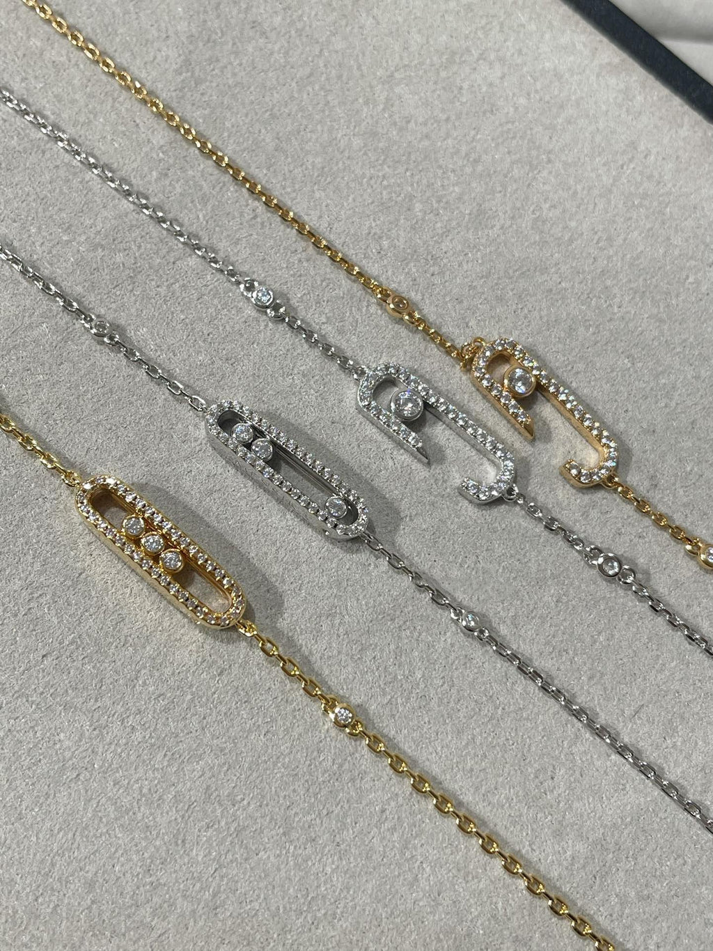 [MIRA] BABY MOVE DIAMOND BRACELET