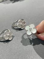 ??MIRA?¡¥CLOVER SILVER MOP DIAMOND RING
