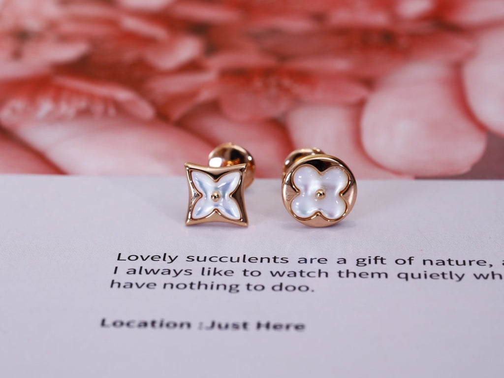 ??MIRA?¡¥STAR AND SUN PINK GOLD MOP STUD EARRINGS