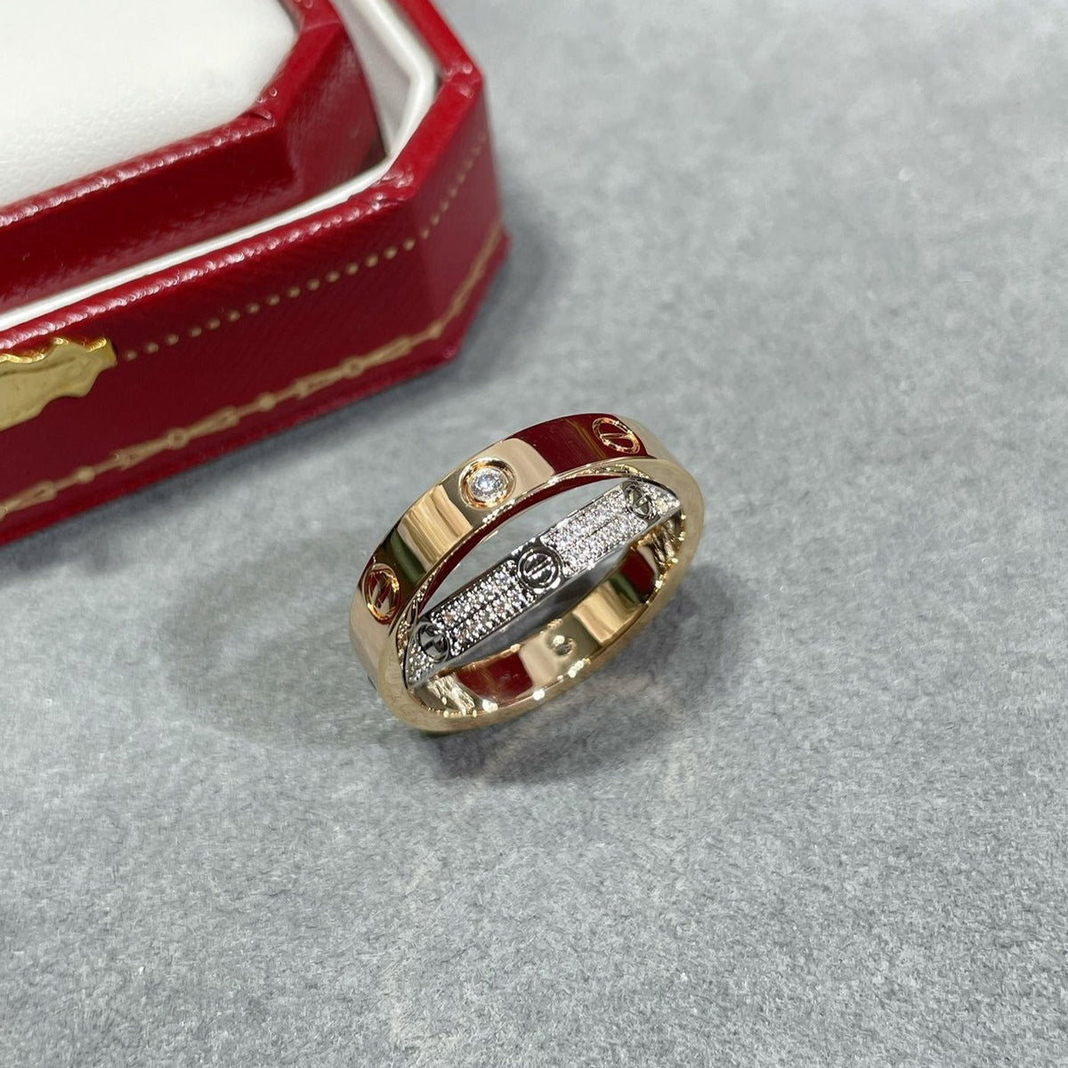 ??MIRA?¡¥LOVE PINK GOLD SILVER DIAMOND DOUBLE RING