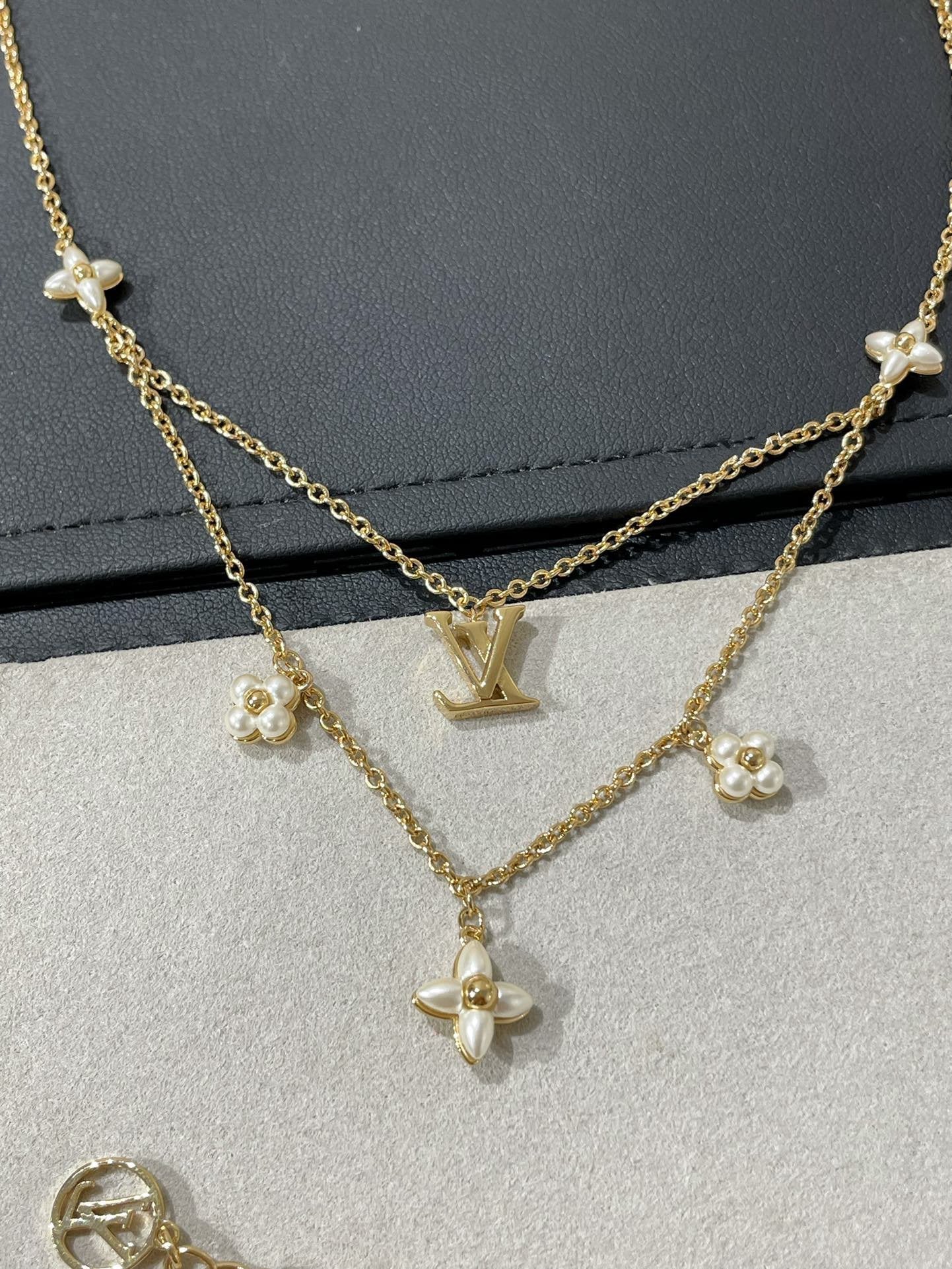 ??MIRA?¡¥FLOWERGRAM GOLD MOP DOUBLE ROW NECKLACE