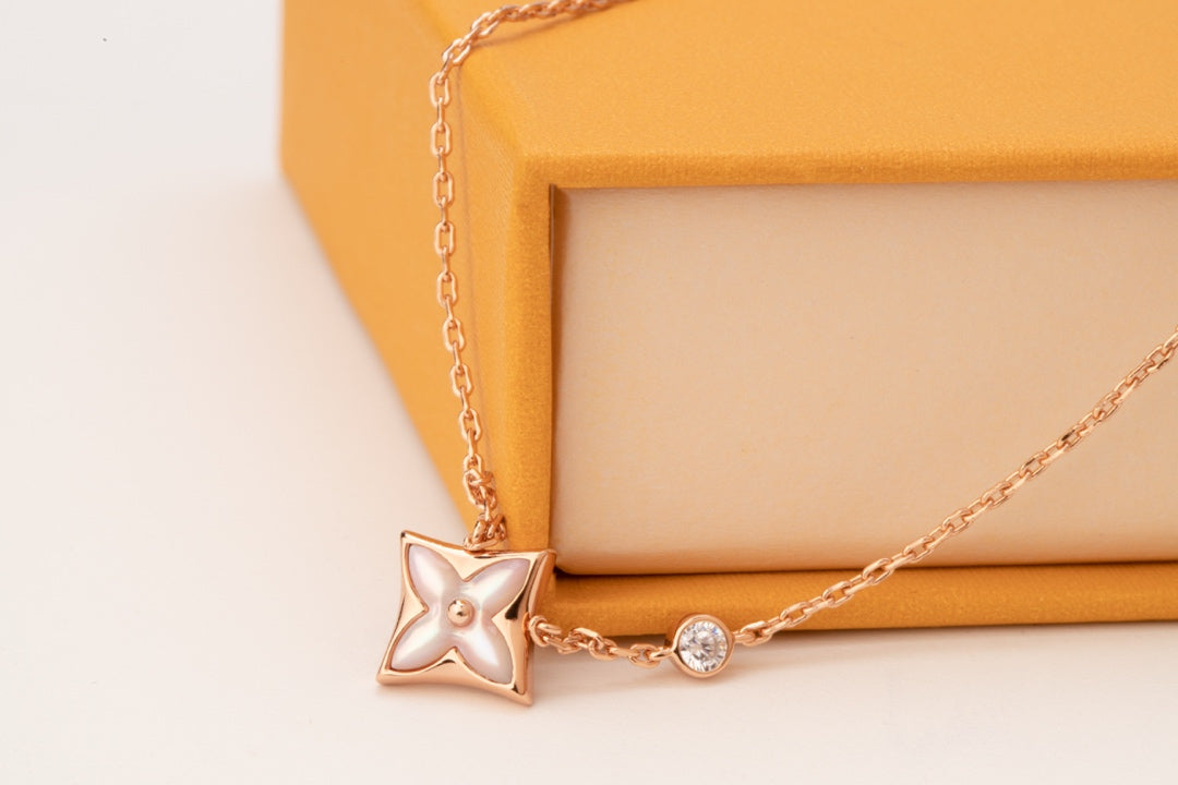 ??MIRA?¡¥STAR PINK MOP 1 DIAMOND PINK GOLD NECKLACE