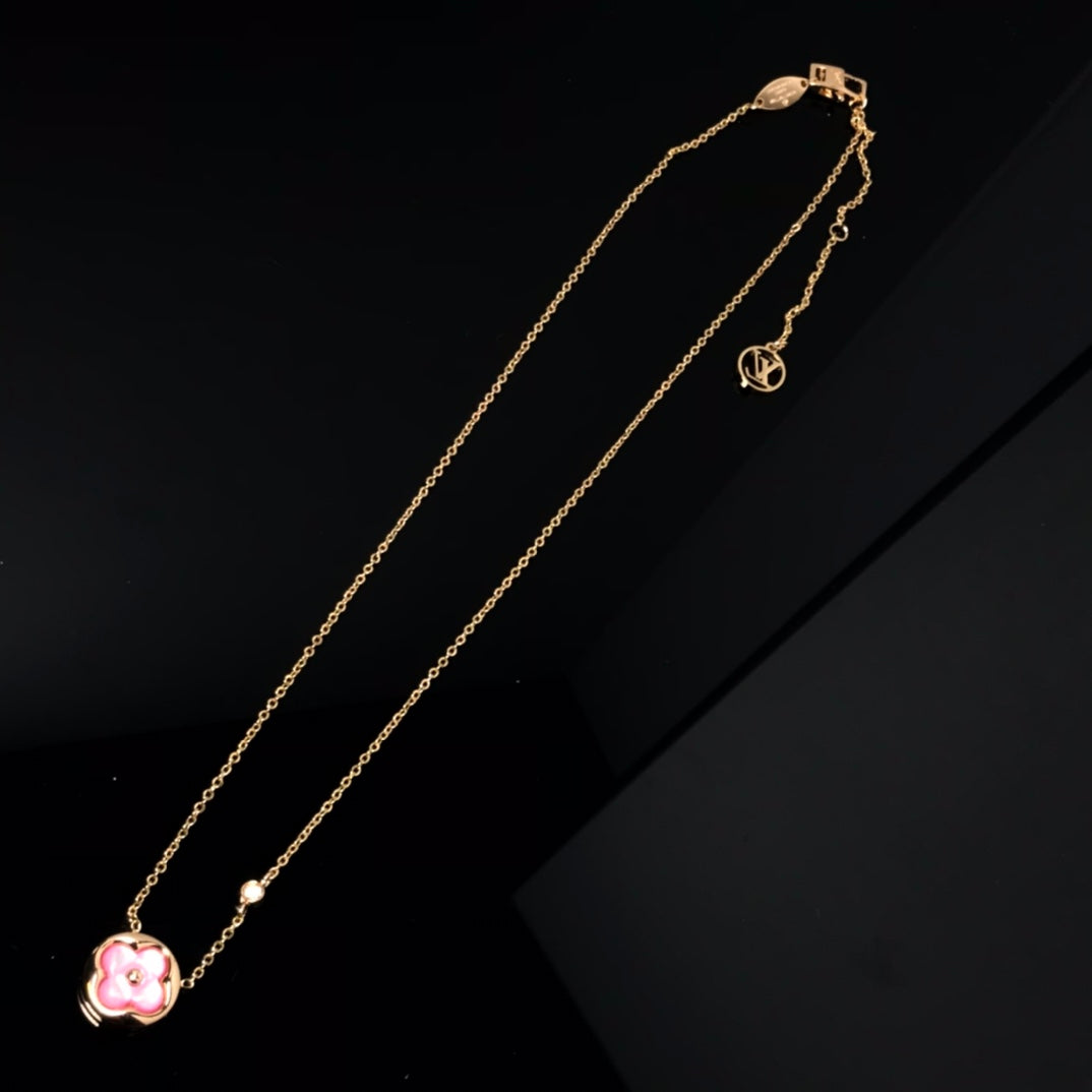 ??MIRA?¡¥COLOR BLOSSOM PINK MOP SUN GOLD NECKLACE