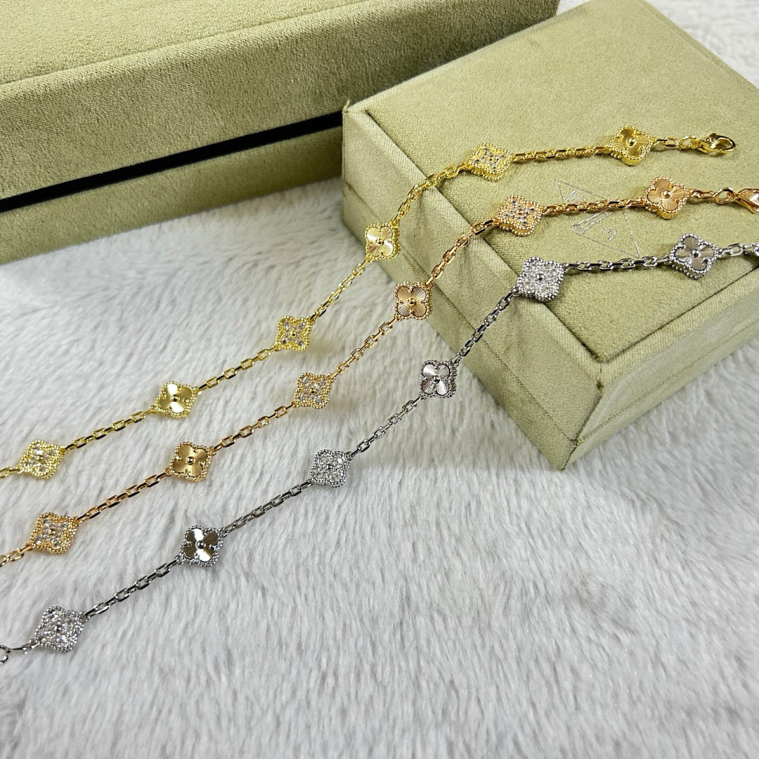 [??MIRA?¡¥]CLOVER 6 MOTIF DIAMOND LASER BRACELET