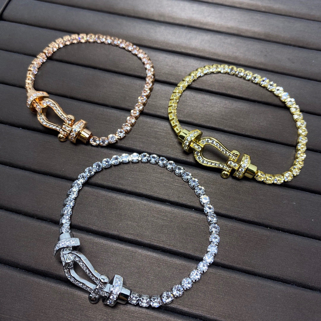 ??MIRA?¡¥FORCE  LARGE HORSESHOE FULL DIAMOND TENNIS BRACELET