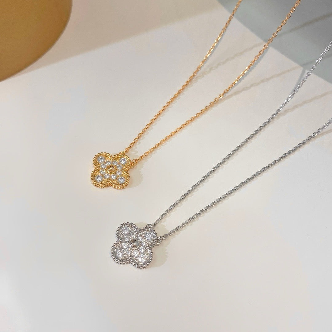 ??MIRA?¡¥CLOVER 15MM DIAMOND SINGLE FLOWER NECKLACE