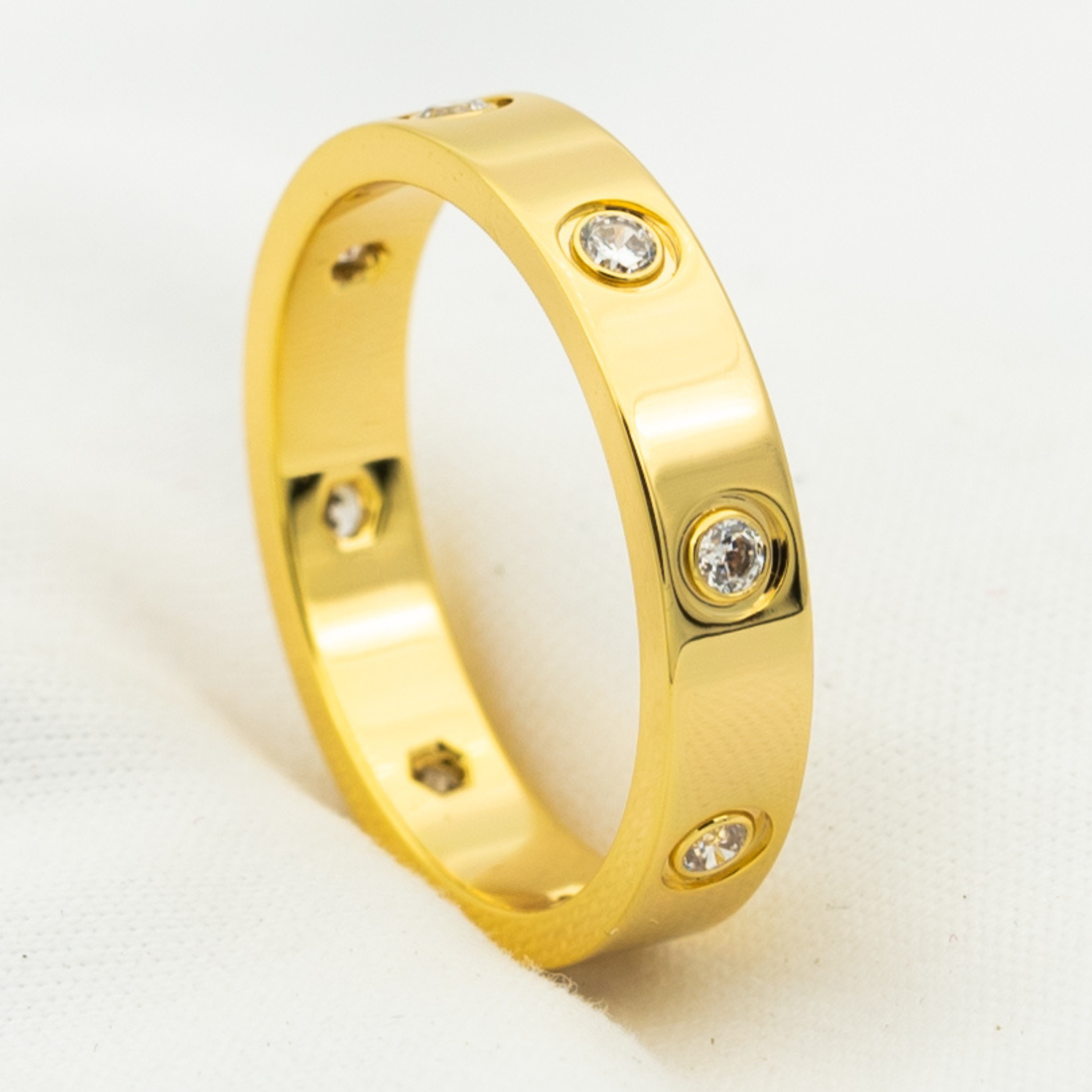 ??MIRA?¡¥LOVE RING 3.6MM 8 DIAMONDS