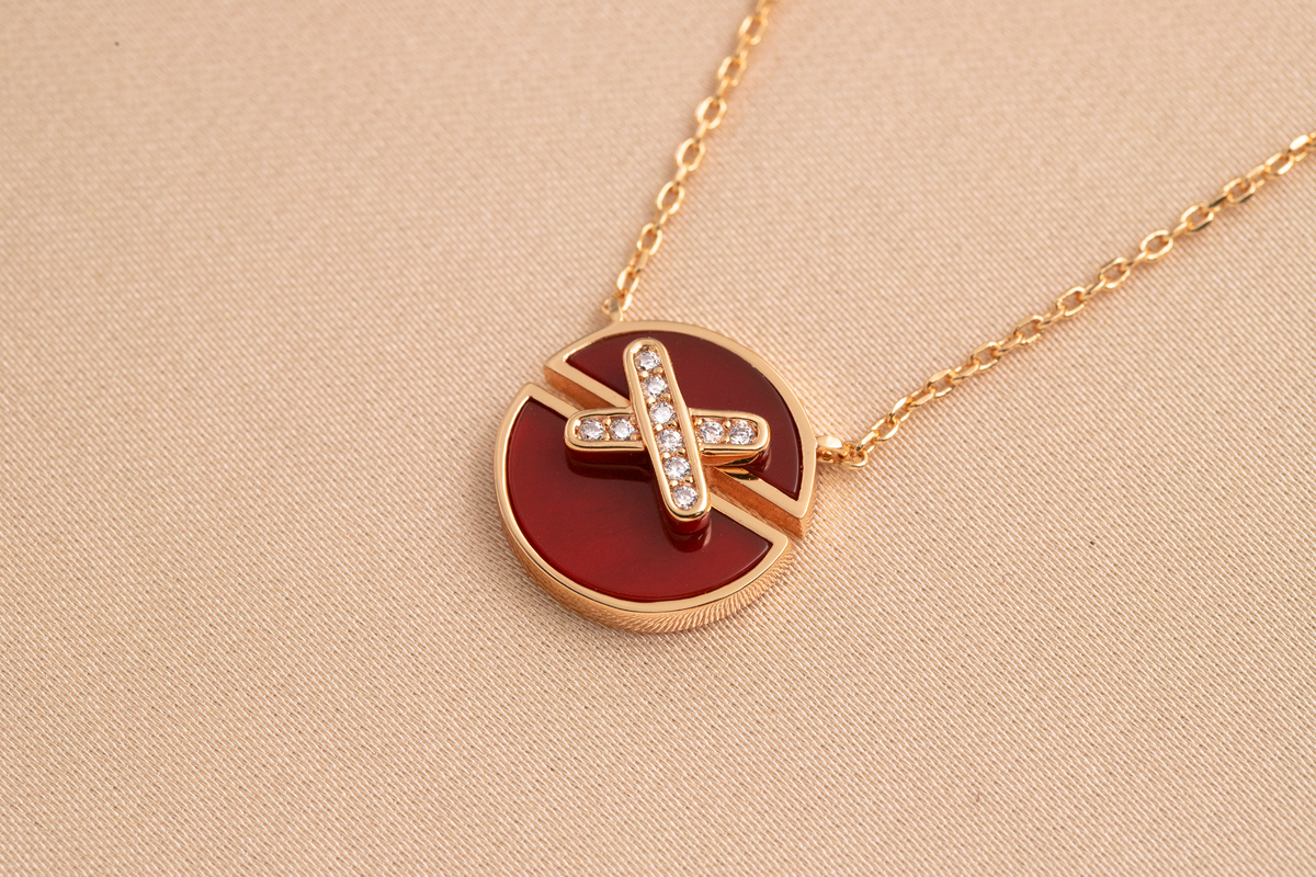 ??MIRA?¡¥JEUX DE PINK GOLD DIAMOND NECKLACE