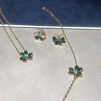 ??MIRA?¡¥FRIVOLE  FLOWER MALACHITE EARRINGS