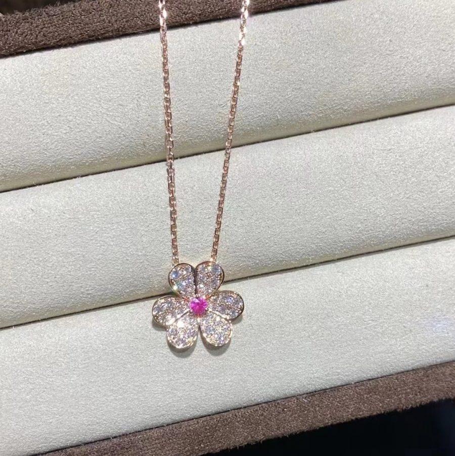 ??MIRA?¡¥FRIVOLE ROSE GOLD FLOWER DIAMOND NECKLACE