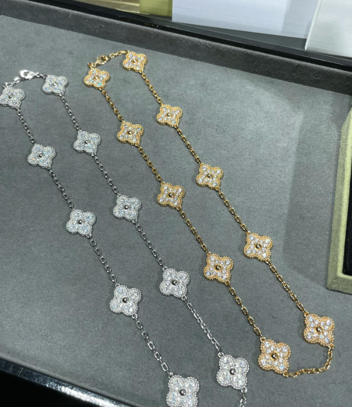 [??MIRA?¡¥]CLOVER 10 MOTIFS FULL DIAMOND NECKLACE